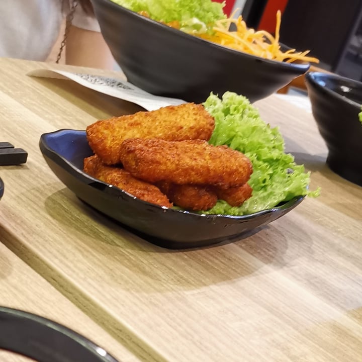photo of Green dot fish fingers shared by @plantiful on  16 Jul 2021 - review