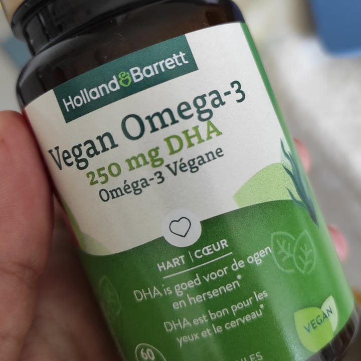 photo of Holland & Barrett Vegan omega 3 shared by @pellisser on  17 Jun 2022 - review