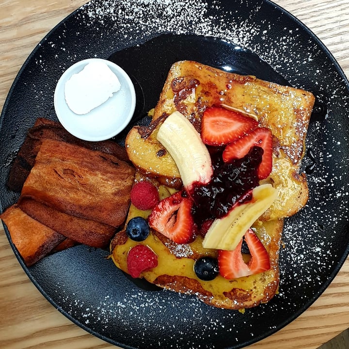 photo of Oh My Days Vegan Cafe French Toast W/ Bacon shared by @bells-aringing on  22 Dec 2020 - review