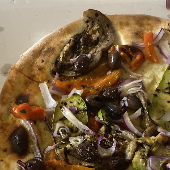 photo of Pizzeria Nuccio Pizza Ortolana Vegan shared by @ela91 on  24 Apr 2022 - review
