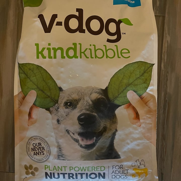 review photo of v-dog v-dog kind kibble 20 LB bag shared by @tattooedtenor on 22 Nov 2022 - review