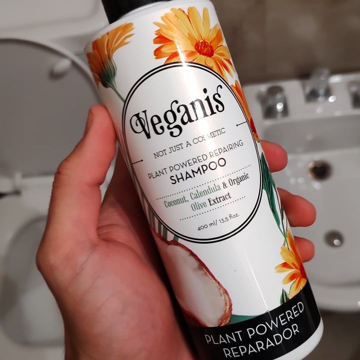 review photo of Veganis Shampoo Plant Powered Reparador Coco, Caléndula & Oliva Orgnánico shared by @agustin-alvarez on 04 Nov 2022 - review