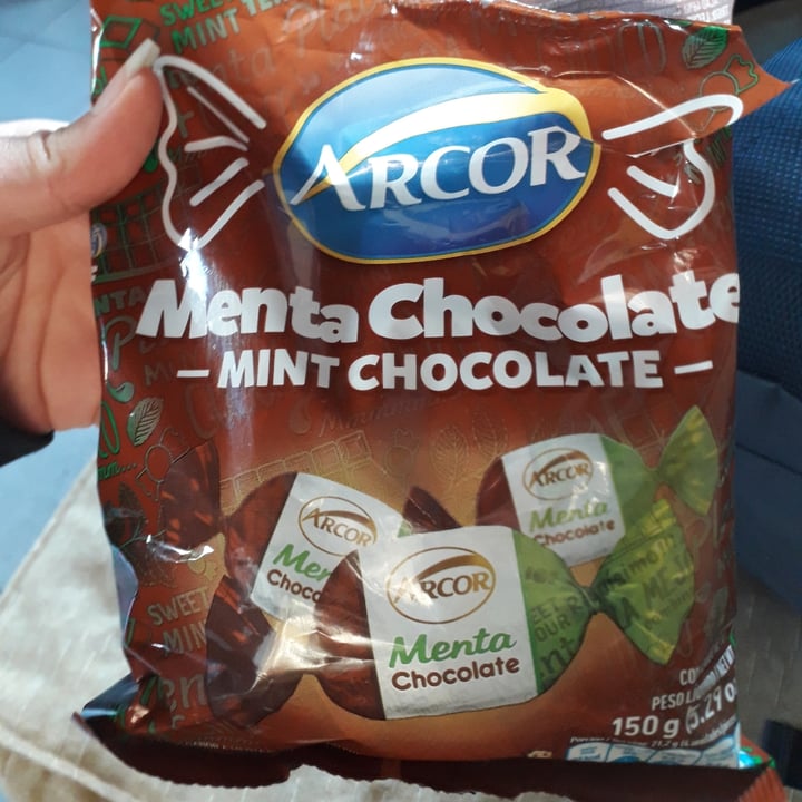 review photo of Arcor Caramelo Menta Chocolate shared by @clarisalibedinsky on 10 Jul 2020 - review