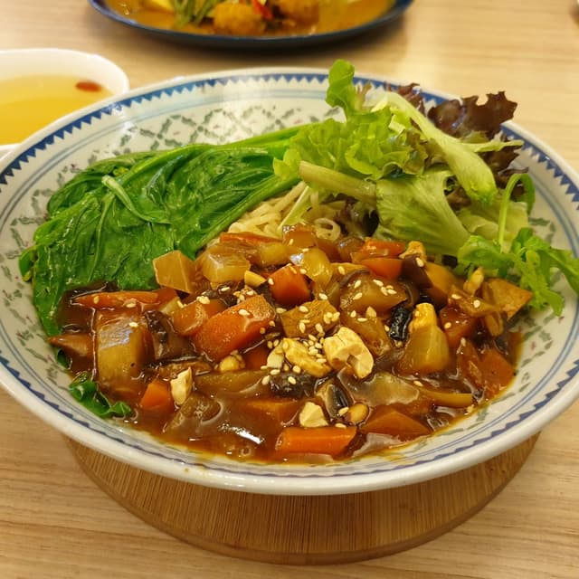 Photo of the dish “Zha Jiang Mian”