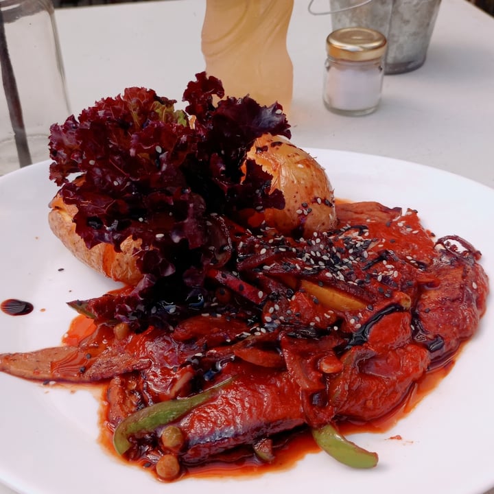 review photo of Wara espacio saludable Seitan a La Riojana con Papas Rotas shared by @celpa on 22 Mar 2022 - review