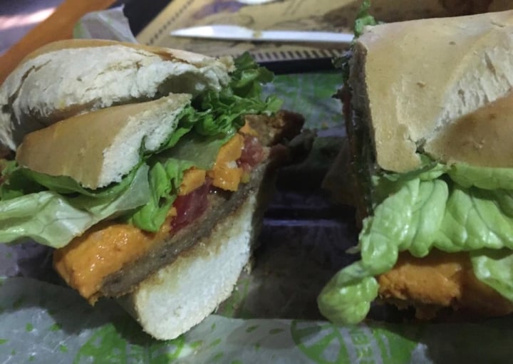 photo of GreenFactory Sándwich de milanesa shared by @julietagermano on  10 Apr 2020 - review