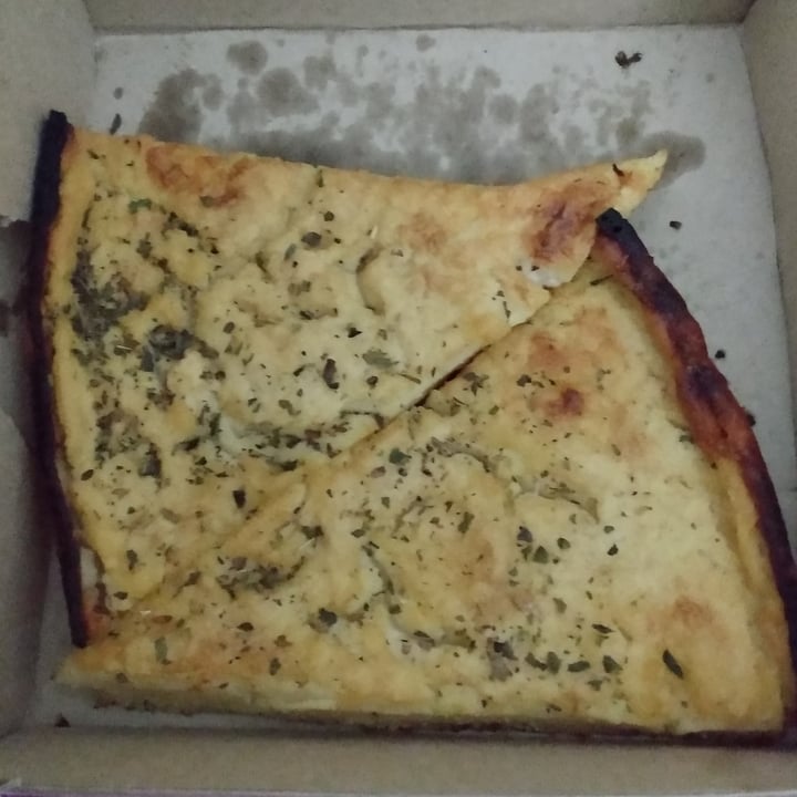 photo of Pizza Vegana Fainá shared by @flornoetzel on  08 Jun 2020 - review