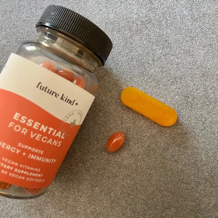 photo of Future Kind Vegan Multivitamin (B12 + Omega 3 + D3) shared by @dafnelately on  22 Mar 2021 - review