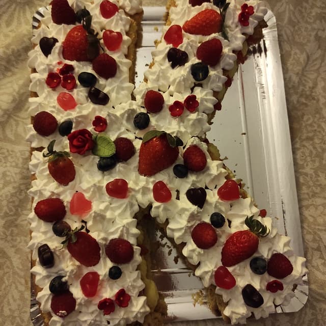 Foto del piatto “Tarta de fresa y crema”