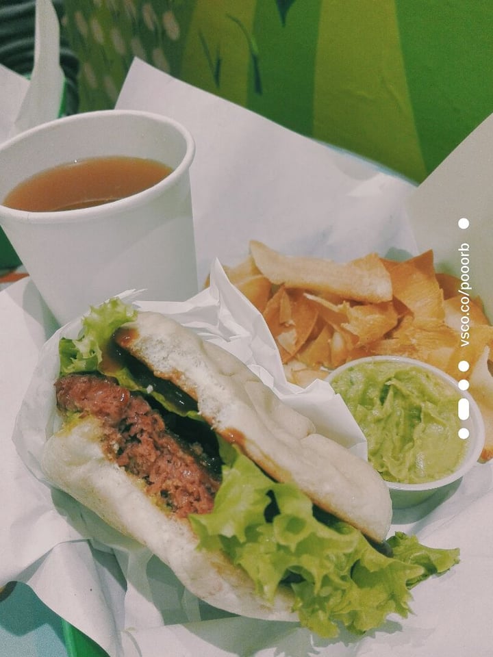review photo of Sierra Nevada - Hamburguesas y Malteadas Sierra Vegan Todos shared by @polaarb on 10 Mar 2020 - review