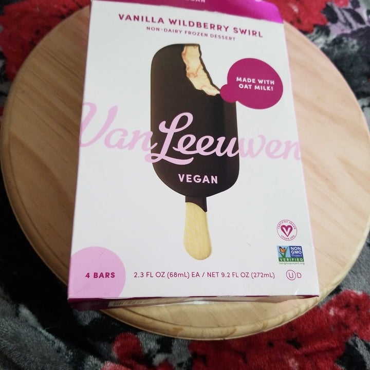 photo of Van Leeuwen Ice Cream Vanilla Wildberry Swirl (Bars) shared by @groovygreens on  11 May 2022 - review