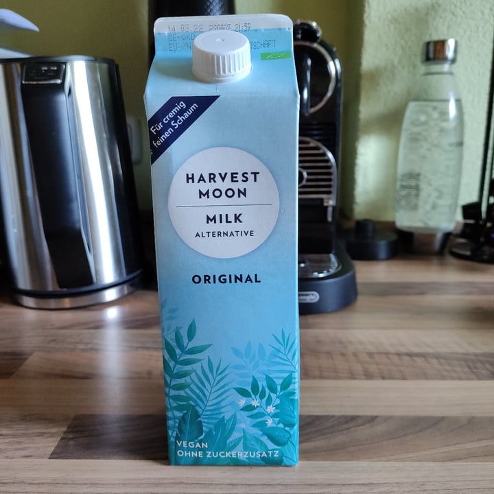 review photo of Harvest Moon Milk Alternative shared by @veganzelle on 18 Feb 2022 - review