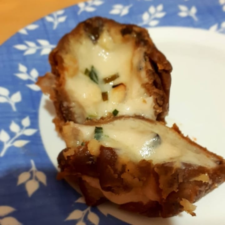 photo of La Reverde Parrillita Vegana Empanadas de cebolla de verdeo y queso vegan shared by @selene08 on  18 Jan 2021 - review