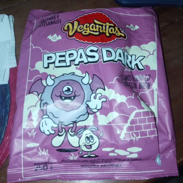 photo of Veganitas Pepas Dark shared by @sofsofia on  27 Aug 2022 - review