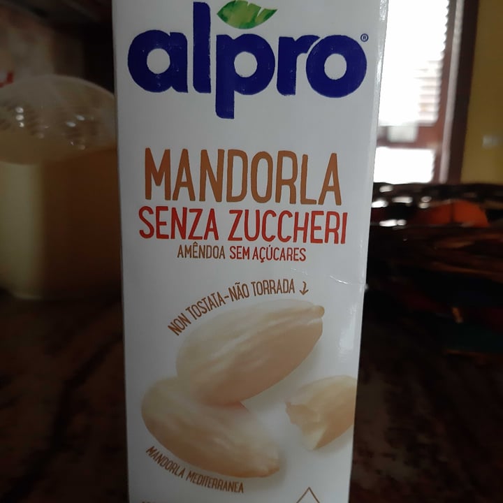 photo of Alpro Almond no sugars shared by @ule on  31 Dec 2021 - review