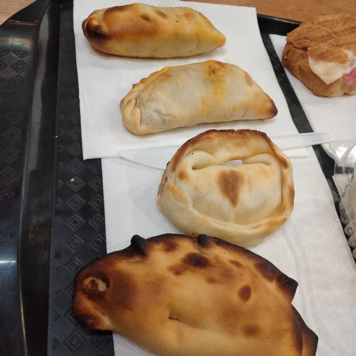review photo of Futuro Veggie - Coffee & Deli Empanadas shared by @hansen on 25 Feb 2022 - review