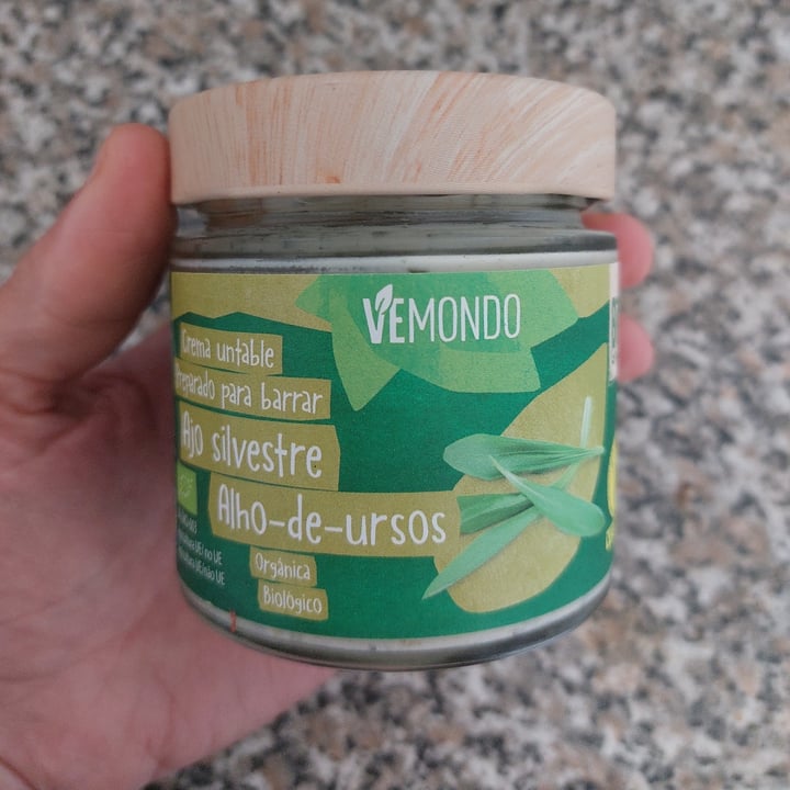 photo of Vemondo  Crema Spalmabile All’aglio Orsino shared by @nuria1987 on  12 Oct 2022 - review