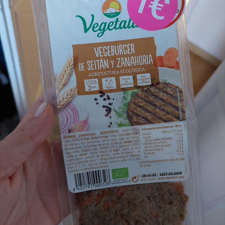 review photo of Vegetalia Vegeburguer De Seitan Y Zanahoria shared by @lasupersanny on 26 Oct 2022 - review