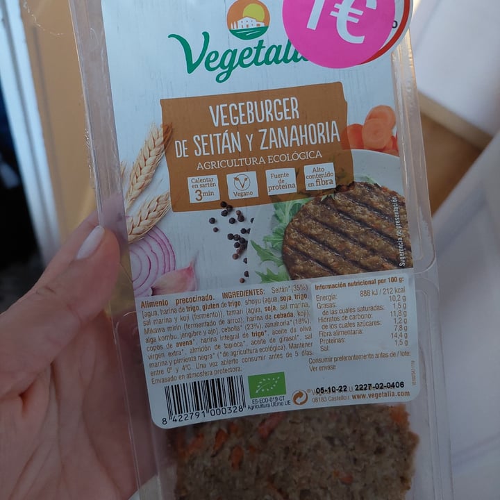 photo of Vegetalia Vegeburguer De Seitan Y Zanahoria shared by @lasupersanny on  26 Oct 2022 - review