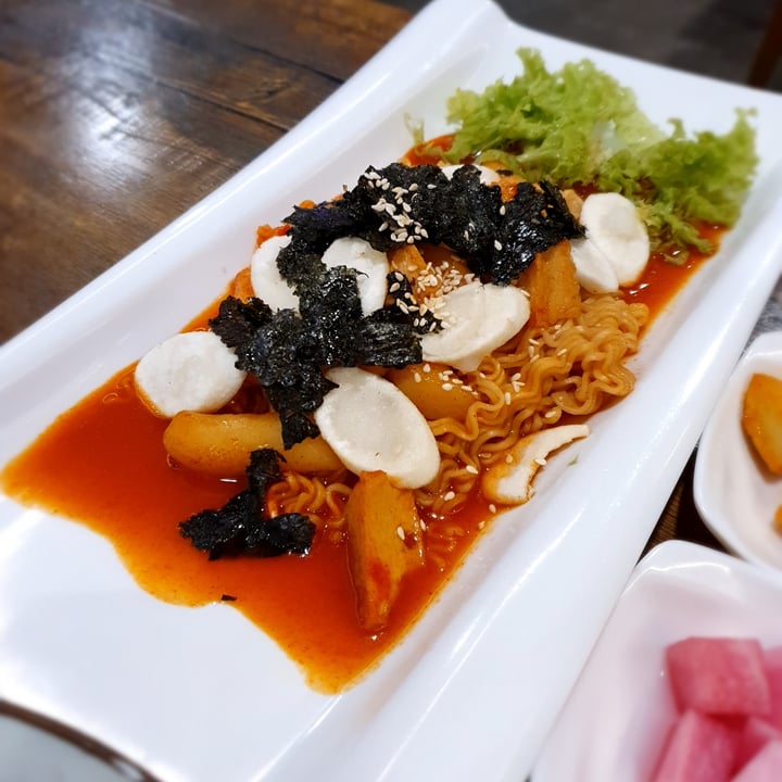 photo of Daehwa Vegetarian 라볶이 Rabokki shared by @nadoose on  06 Dec 2020 - review