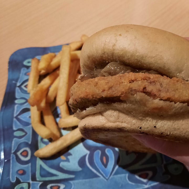 photo of El Club de la Milanesa Sandwich NotMila Recargado shared by @vegaly on  27 Aug 2021 - review