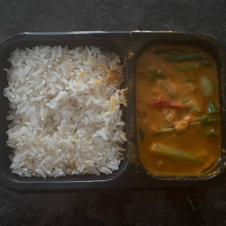 photo of Trader Joe's Vegetable Panang Curry with Jasmine Rice shared by @jackz95 on  09 Dec 2021 - review