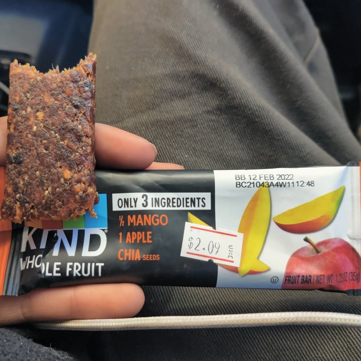 photo of KIND Whole Fruit Mango Apple Chia shared by @earthhome on  24 Jan 2022 - review