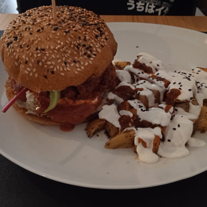 photo of Uh Mami burger la moto-mami shared by @iriavizcaino on  06 Aug 2022 - review