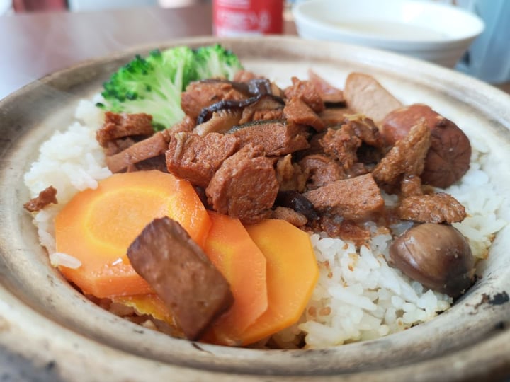 photo of Vegetarian Villas Hong Kong Claypot Rice shared by @raffymabanag on  08 Dec 2018 - review