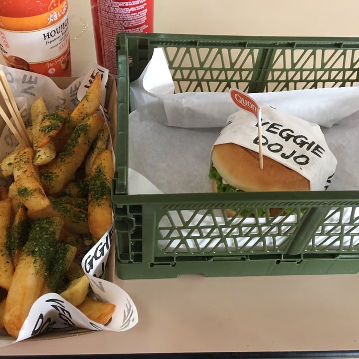 photo of Veggie Dojo Fishless Burger shared by @fungjoon on  08 Nov 2020 - review