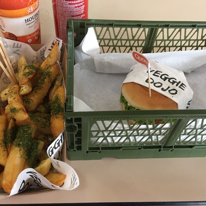 review photo of Veggie Dojo Fishless Burger shared by @fungjoon on 08 Nov 2020 - review