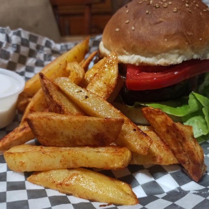 review photo of Daya Hamburguesa de lentejas shared by @ghostreveries on 17 Mar 2021 - review