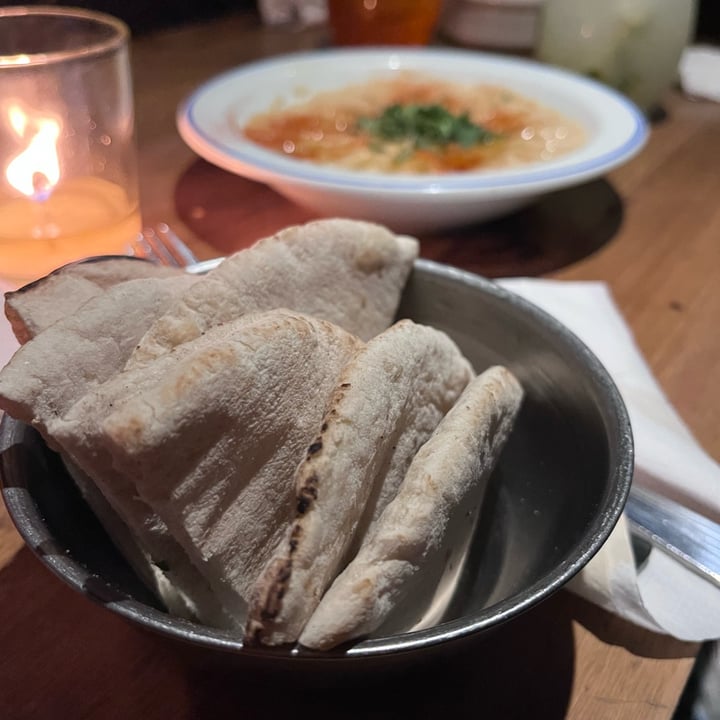 review photo of Club Lucero hummus shared by @laritu on 22 Aug 2022 - review