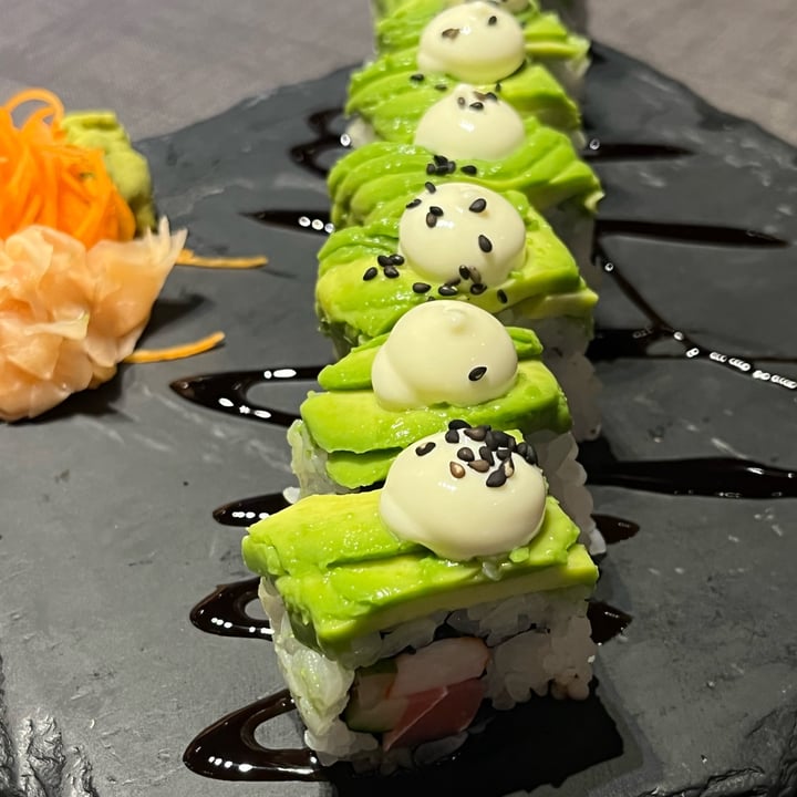 photo of Herbivore Avocado Roll Maki shared by @greasedferret on  24 Oct 2021 - review