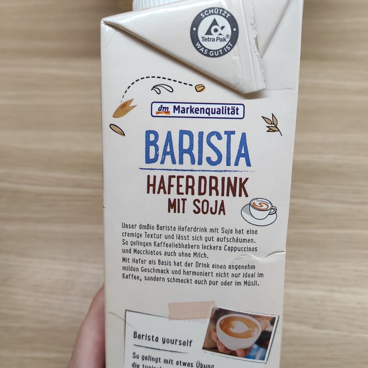 review photo of dmBio Barista Haferdrink mit Soja shared by @virtualparticle on 22 Feb 2021 - review