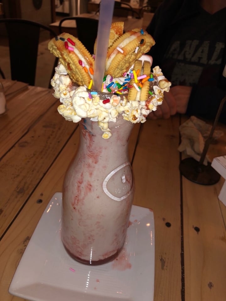 photo of EARTH Plant Based Cuisine Strawberry Monster Shake shared by @vegan-treehugger on  29 Mar 2020 - review