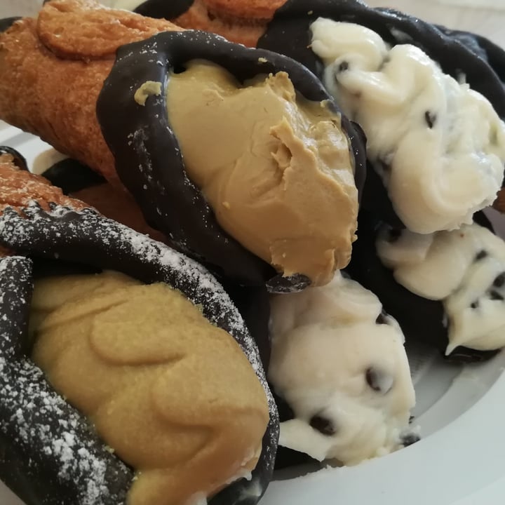 review photo of Victory House Coffee Cannoli Siciliani shared by @marlalestrange on 30 Aug 2022 - review