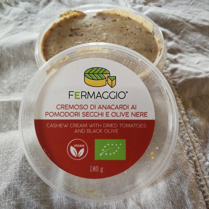 photo of Fermaggio Fermaggio Cremoso Ai Pomodori Secchi e Olive shared by @haruchan on  14 Sep 2021 - review