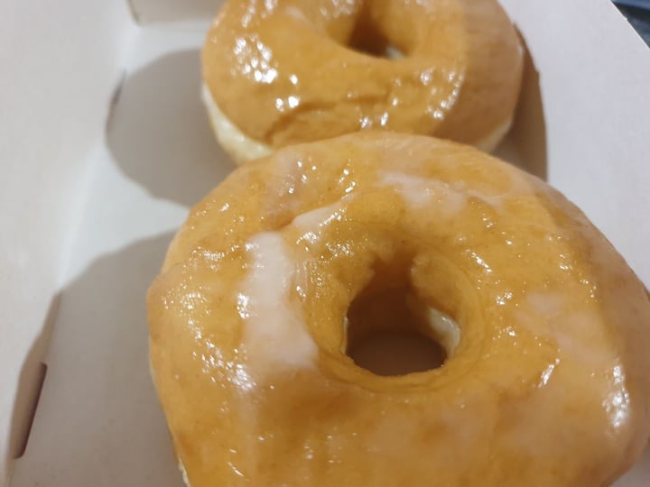 photo of Greggs Greggs Glazed Ring Donut shared by @mbysao on  08 Jan 2020 - review