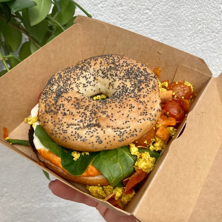 photo of Green & Berry Breakfast bagel vegan shared by @asiayportia on  14 Feb 2021 - review