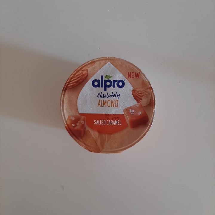 review photo of Alpro Absolutely almond salted caramel shared by @saraas on 16 Jun 2022 - review