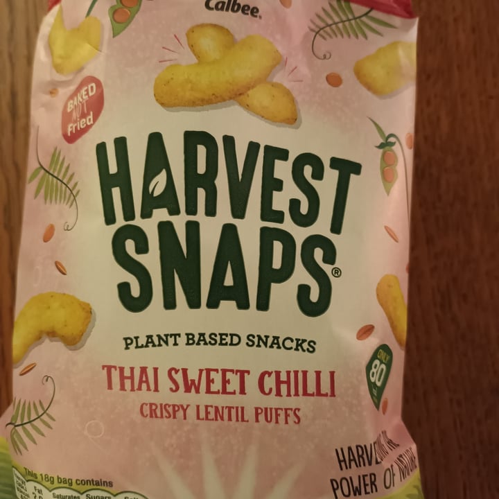 review photo of Calbee Harvest Snaps Thai Sweet Chilli Crispy Lentil Puffs shared by @fluffc0rner on 23 Oct 2022 - review