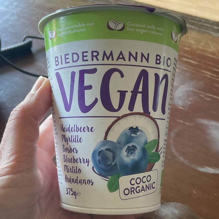 photo of Biedermann Bio Kokosdessert mit Heidelbeere (Coconut Dessert with Blueberry) shared by @vannsantos on  29 Apr 2022 - review