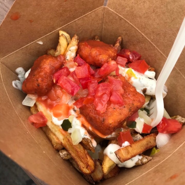 photo of E Burger Loaded Fries (Bufflove) shared by @rachelsveganlife on  12 Oct 2021 - review