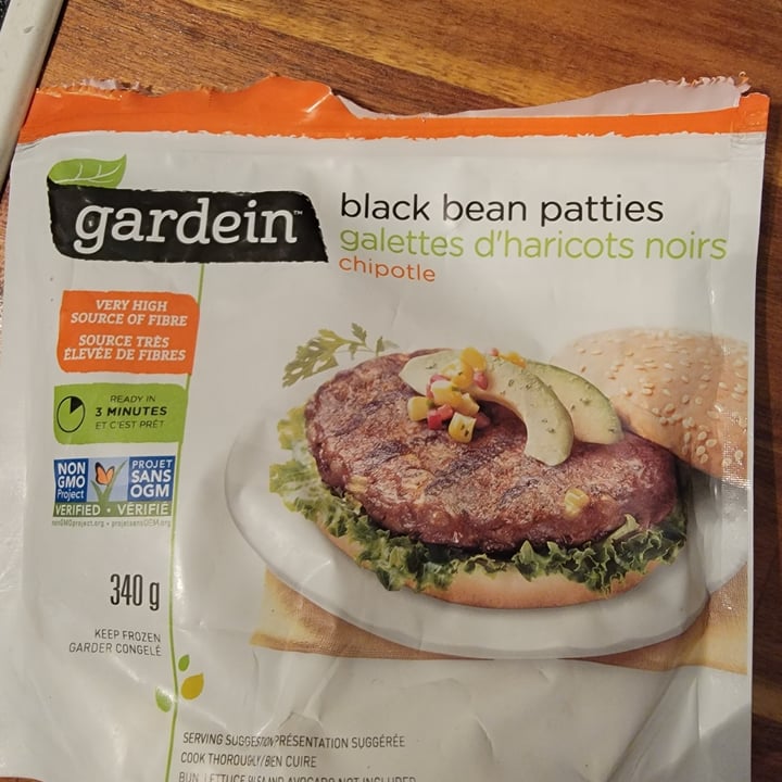 review photo of Gardein Chipotle Black Bean Burger shared by @potatoharvey on 17 Nov 2021 - review