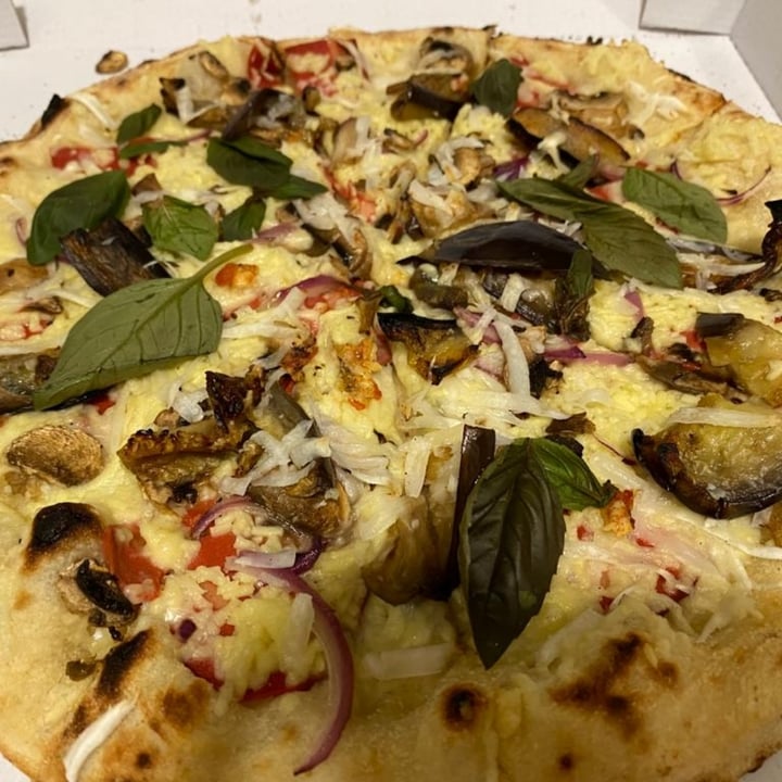 review photo of MANSO PIZZERIA Carbonara vegana shared by @doz on 29 Oct 2022 - review