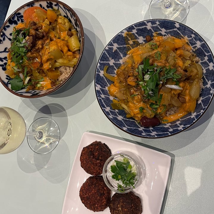 photo of Le Botaniste Vegetable tajine shared by @tatianaloaiza on  23 May 2022 - review