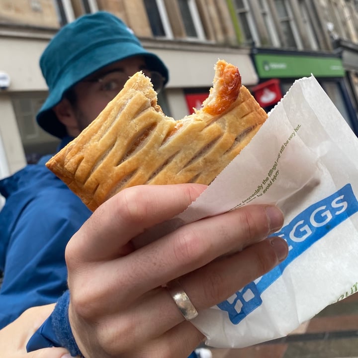 photo of Greggs Vegan Sausage Bean And Cheese Melt shared by @devon0 on  09 Aug 2021 - review