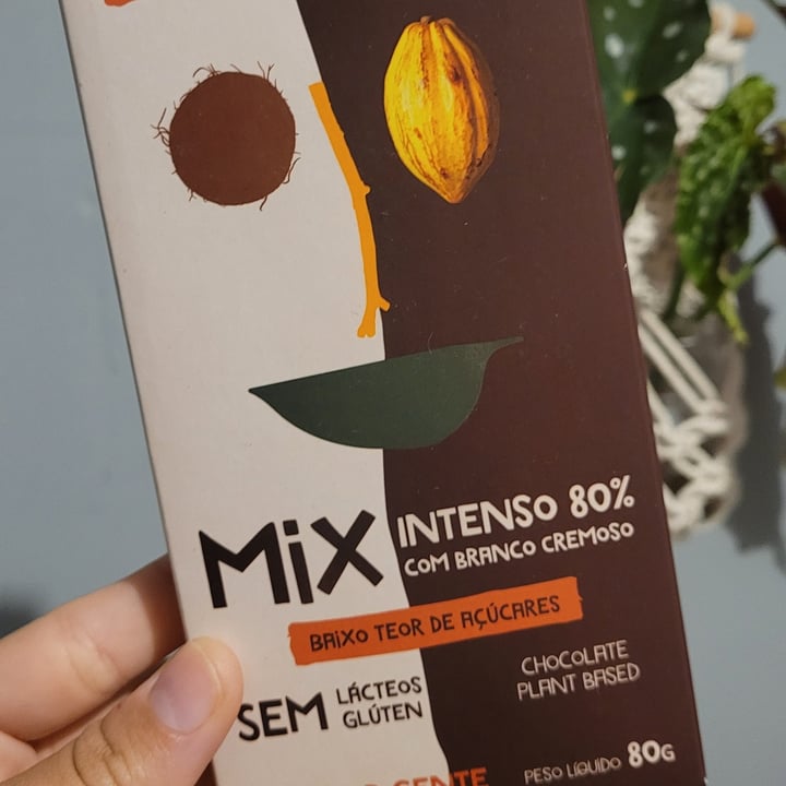 photo of Cookoa Mix Intenso Com Chocolate Branco shared by @futureisavegan on  06 Sep 2022 - review