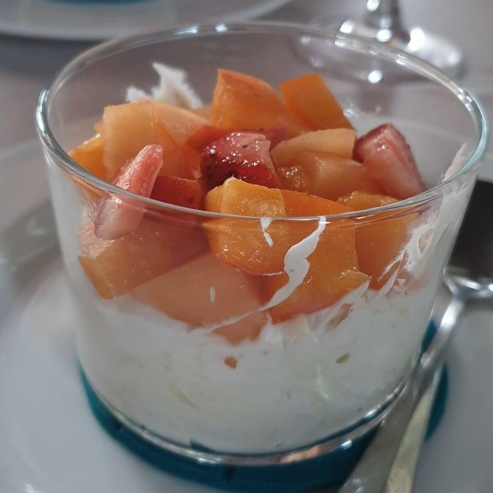 review photo of Agriturismo Suri' chantilly con frutta fresca shared by @alexbaccini on 26 Jun 2022 - review